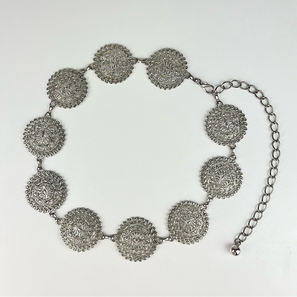 VINTAGE Filigree Medallion Concho Metal Chain Belt Boho Western Dainty Y2k 2000s - Picture 7 of 12